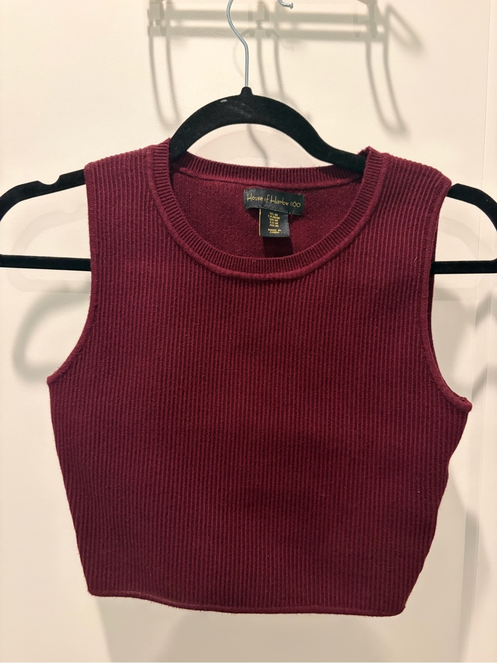 House of Harlow 1960 Sleeveless Ribbed Crop Top — Burgundy